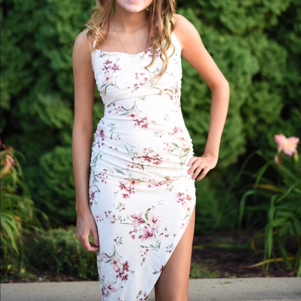 Windsor Natural Growth Floral Midi Dress
